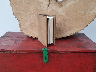 galerie/010 Buchhüllen/resized/2022-08-19 11.46.58_small.jpg